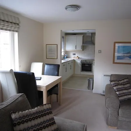 4 Crambeck Court * York